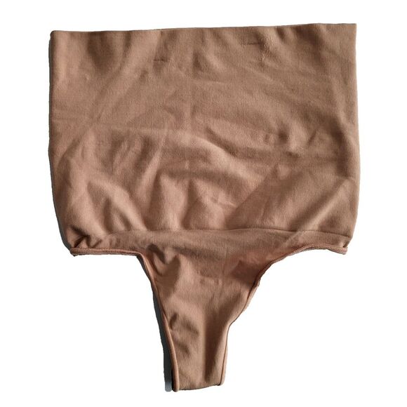 NEW SKIMS Plus Size 2X/3X Beige Thong SH-THG-0108 Core Control Smooth Slimming - Picture 1 of 6
